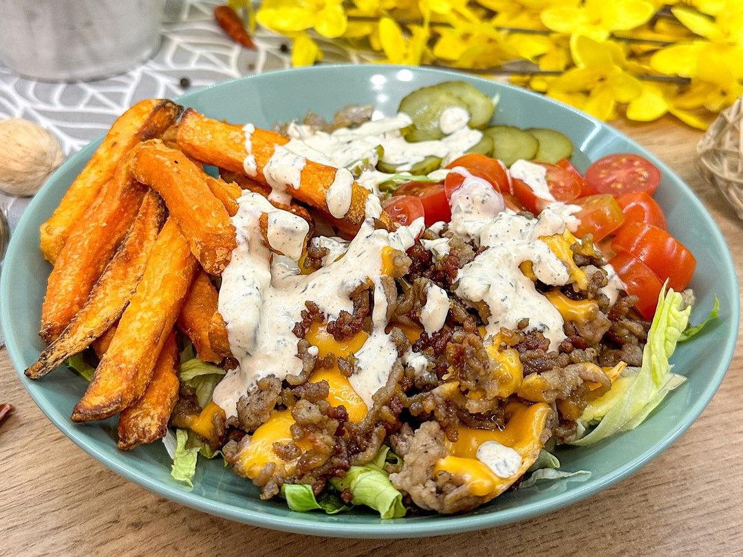 Sajtburger bowl recept